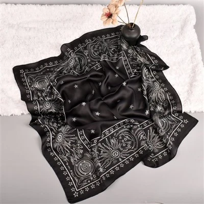 Maßgeschneiderter Star Graffiti Sonnenschutz-Seidensatin 70*70 quadratischer Schal